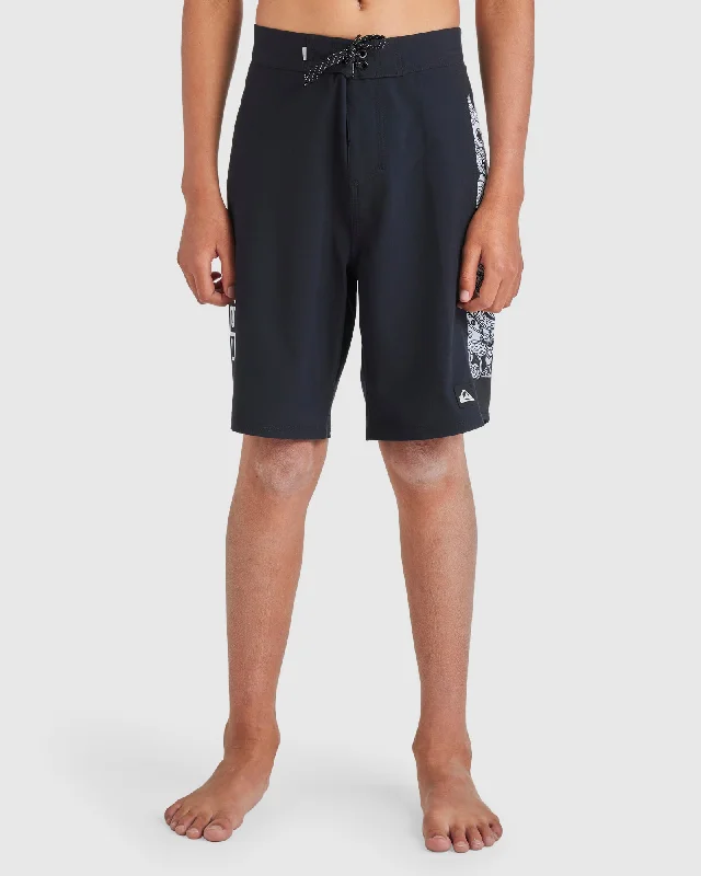 surf clothing for the perfect beach day-Boys 8-16 Surfsilk Marakihau Arch 18" Boardshorts