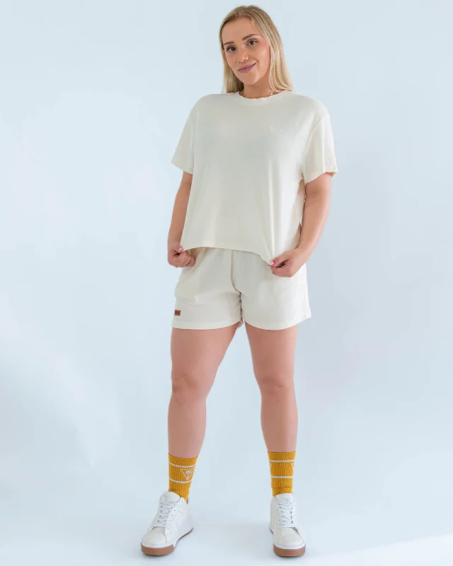 surf clothing with pockets for convenience-Mallonga Tee